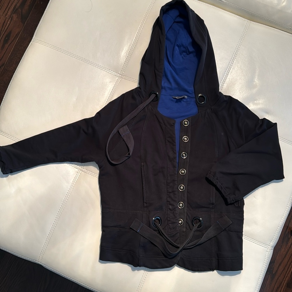 A|X hoodie, size XS in black